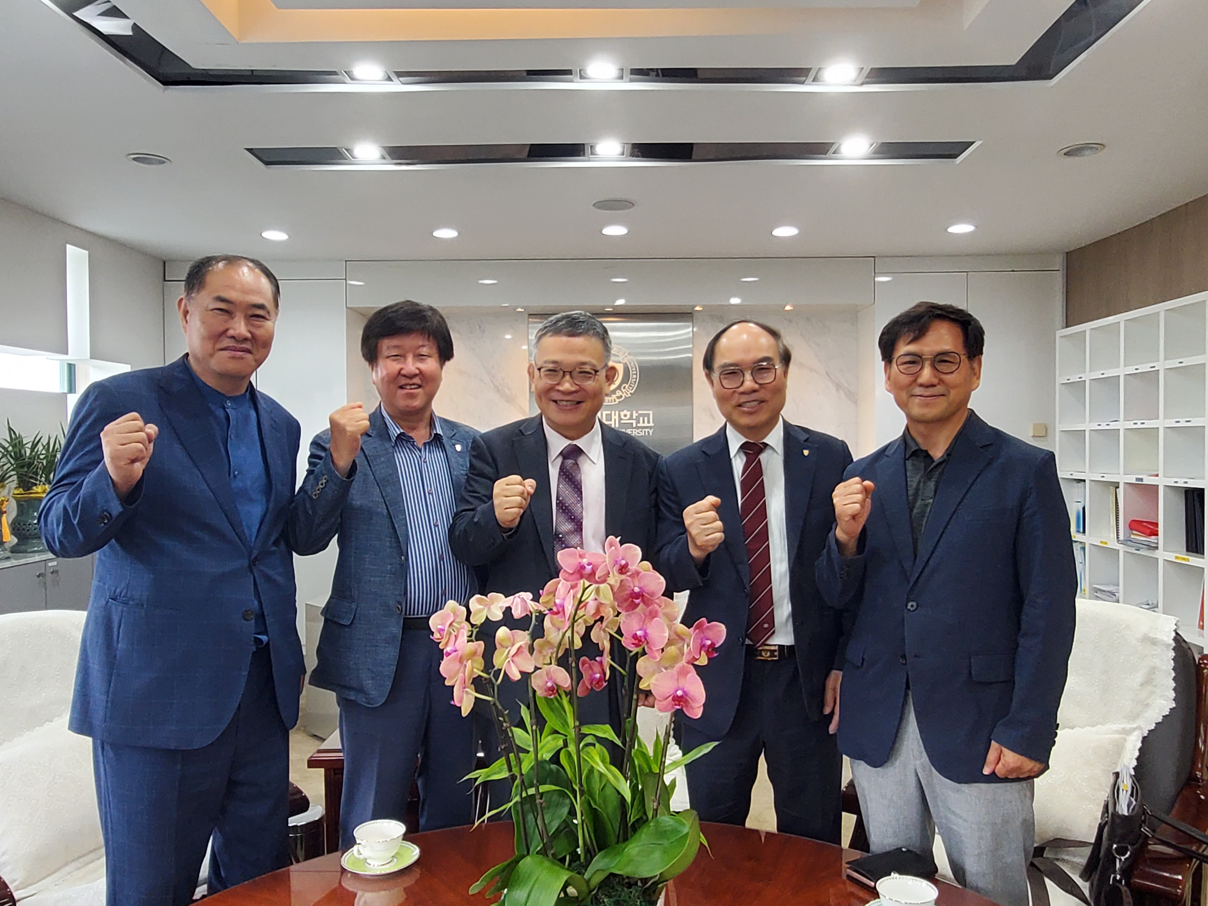 [2023. 9. 11.]교회학교전국연합회장 총장실 방문 첨부 이미지